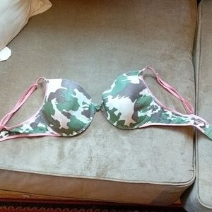 Camo bra